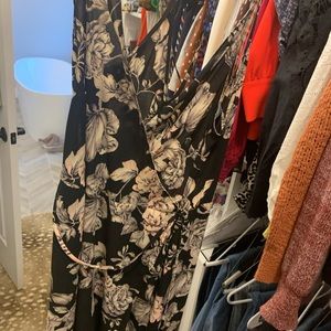 Astr floral wrap dress size small